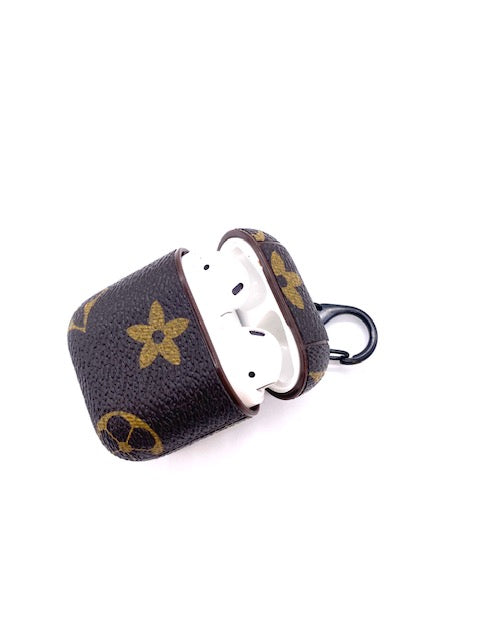 Clover Earbud Case